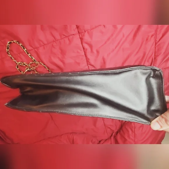 New Large Black Quilted Faux Leather Tote bag/Laptop - Picture 5 of 15